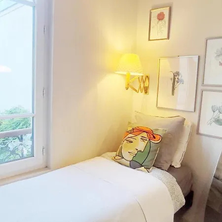 Authentic House Small, Bright And Calm Parigi