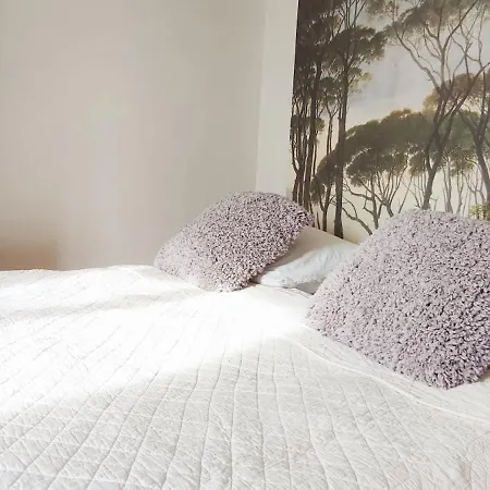 Appartamento Authentic House Small, Bright And Calm Parigi