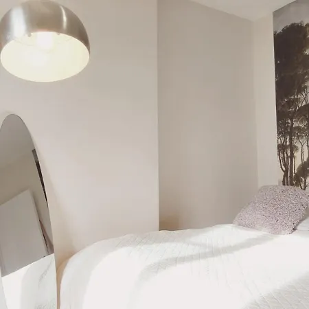 Authentic House Small, Bright And Calm Appartamento