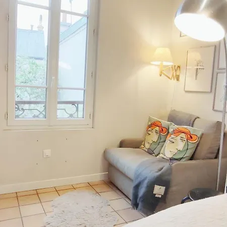 Authentic House Small, Bright And Calm * Parigi