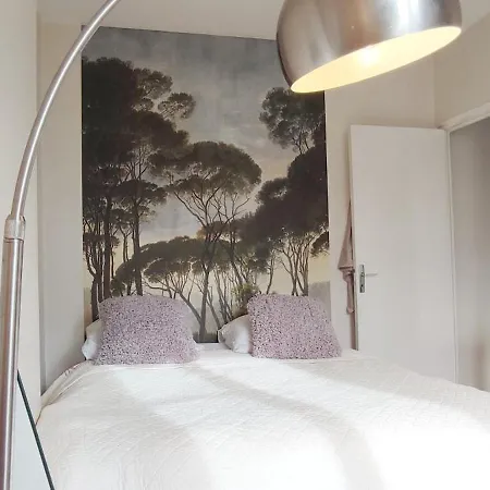 Appartamento Authentic House Small, Bright And Calm Parigi